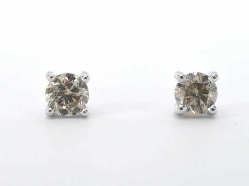 Witgouden solitair oorbellen met briljant diamanten