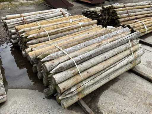 Round posts 1600xØ100-80mm (180x)
