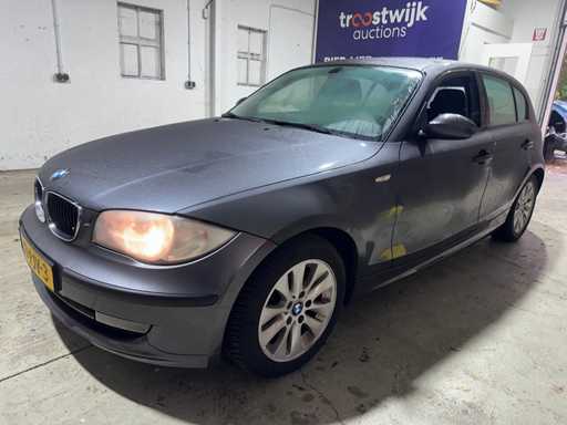 BMW - Seria 1 - 118i - 33-PJV-3