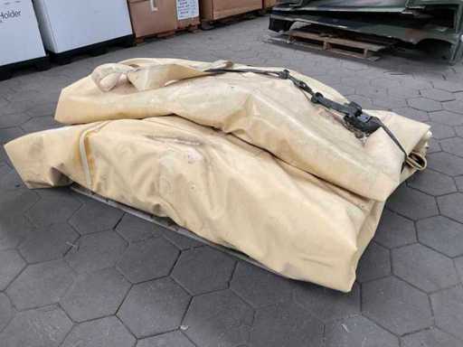 Collapsible tank