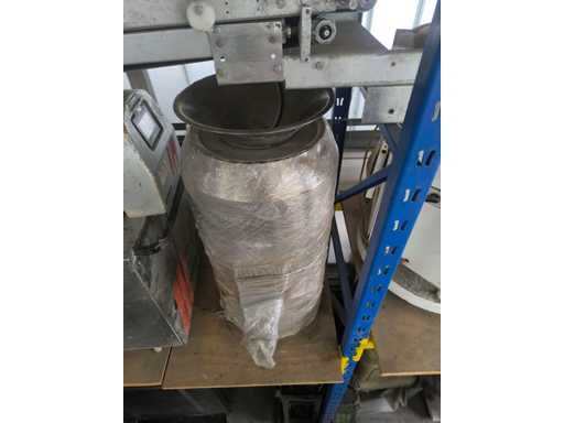 Poedertoevoersilo / vacuümtrechter