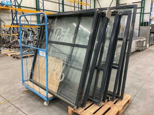 Lot of patio screens, 13 pieces
