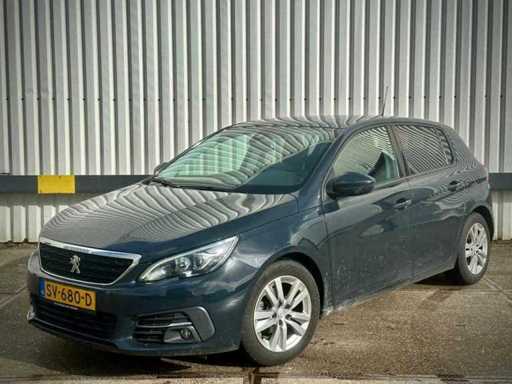 Peugeot 308 1.2 PureTech Blue Lease Executive; SV-680-D
