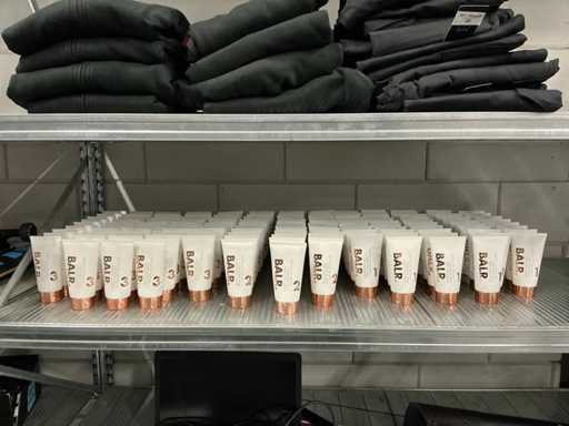 Batch of various Balr shower gel/body lotions 150ml (125x)