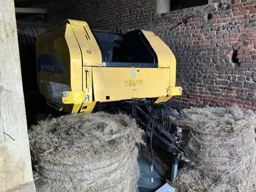 2007 New Holland BR740A Balenpers
