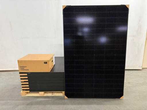 Longi – Set mit 14 Solarpanels (410 WP) – SMA 5-kW-Wechselrichter