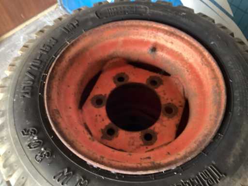 Opony trawiaste z felgą, inne rolnicze