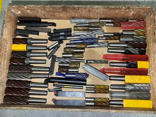 Post Milling Cutters / Turning Steels