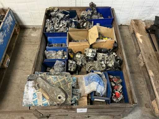 Différents leviers de commande