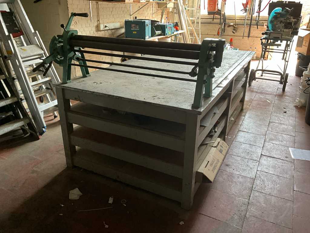Table de travail en bois