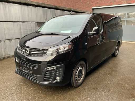 Opel Vivaro Kombi L3H1 9P - Car