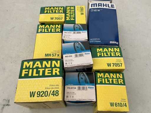 Lotti vari inclusi filtri olio per auto