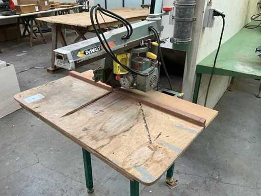 Scie à bras radial Dewalt DW110 de 1980