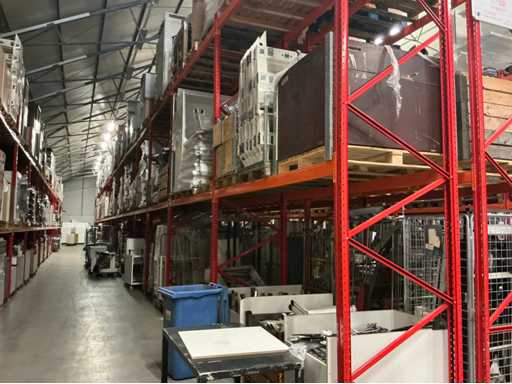 Rayonnages d’entrepôt