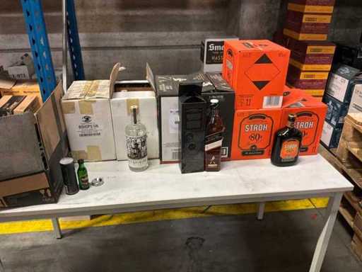 Molto rum, whisky e gin