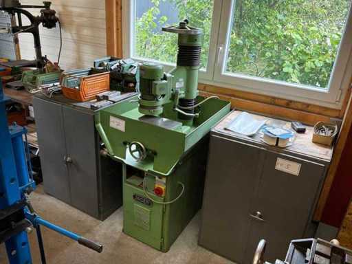 JÄGER - TYPE 19 - 1981 - Kortvlak- en matrijsslijpmachine
