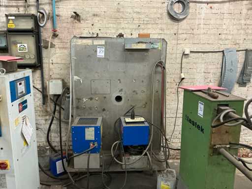 Machine de travail des métallurgies