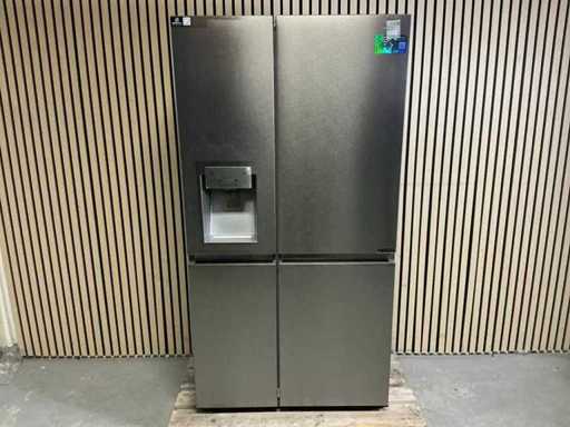 Hisense RS818N4TIC wolnostojąca amerykańska lodówka