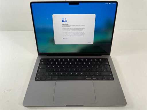 Apple MacBook Pro 14", Apple M1 Pro, 16GB RAM, 512GB NVMe Laptop