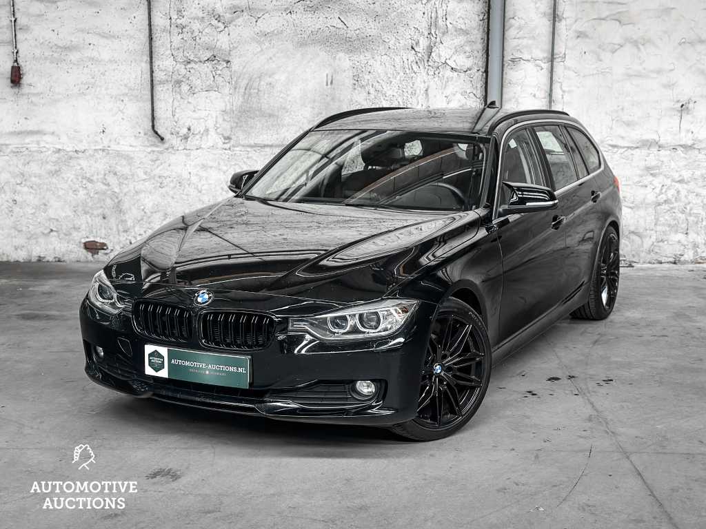 BMW Seria 3 Touring 320d EfficientDynamics Edition Executive Upgrade 163 CP 2013 -orig. EN-, 9-SHX-86