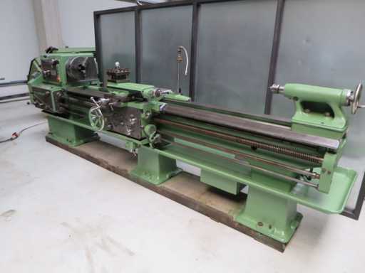 HEYLIGENSTAEDT 250E / 2500 Draaibank met lood- en trekspindel