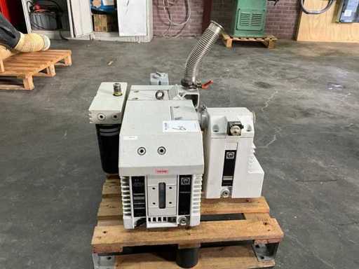 Leybold-Heraus D65 BCS Vacuümpomp