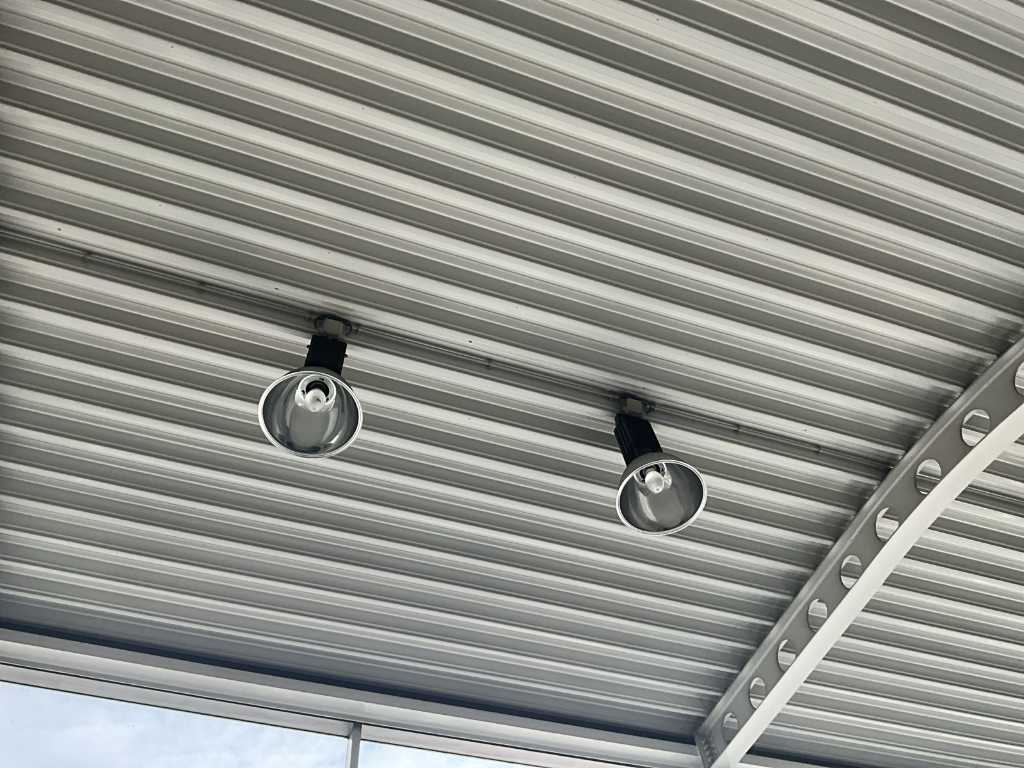 Garage inventory, 8 gas discharge lamps