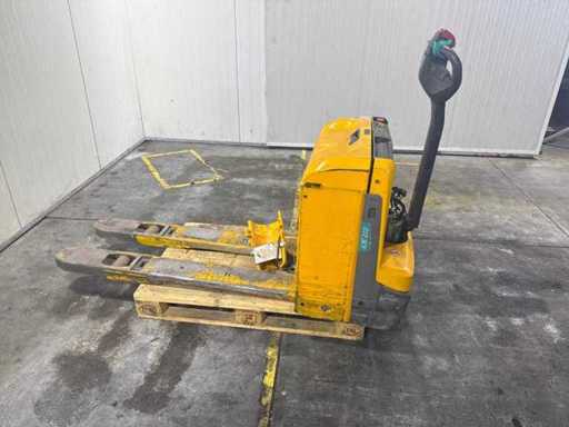 2021 Jungheinrich EJE 116 Stacker