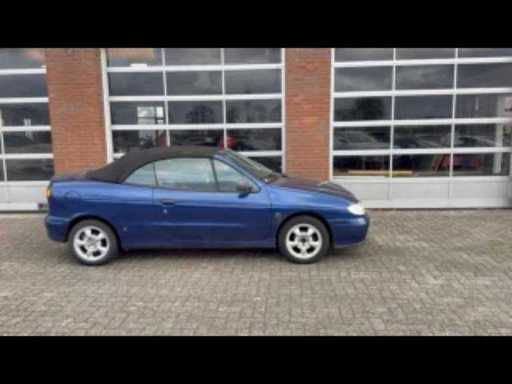 aa8323de-4fa8-4a35-a371-86fec1de8f58.mp4