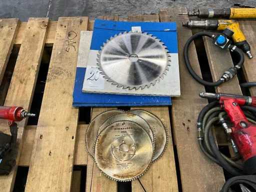 Various saw blades (6x)