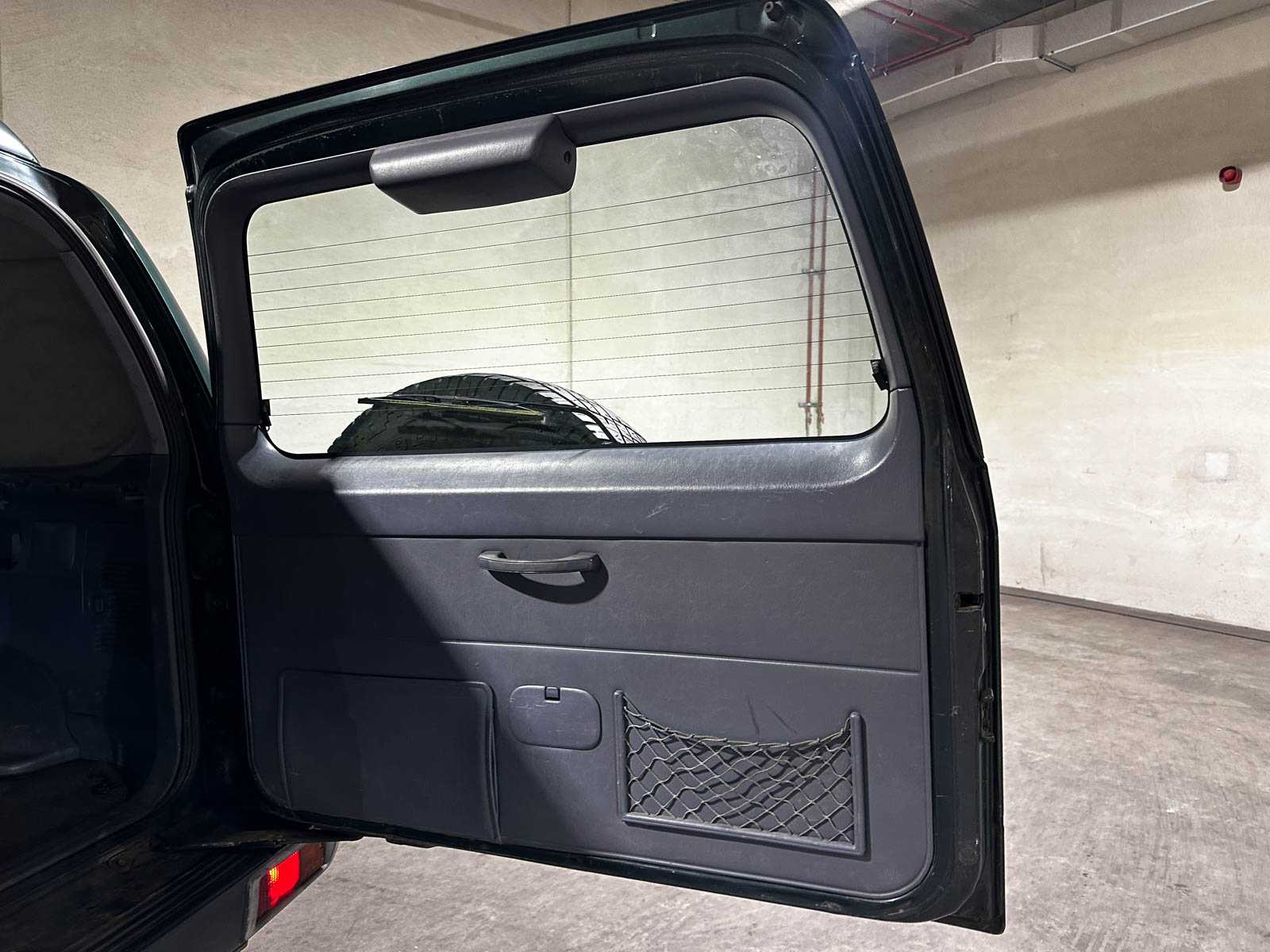 Toyota LandCruiser 90 3.0 HR Blind Van 123pk 2000 (Origineel-NL), 27-VS-NR