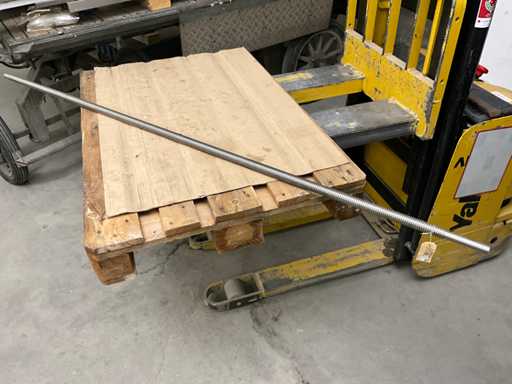 Șuruburi trapezoidale cu plumb