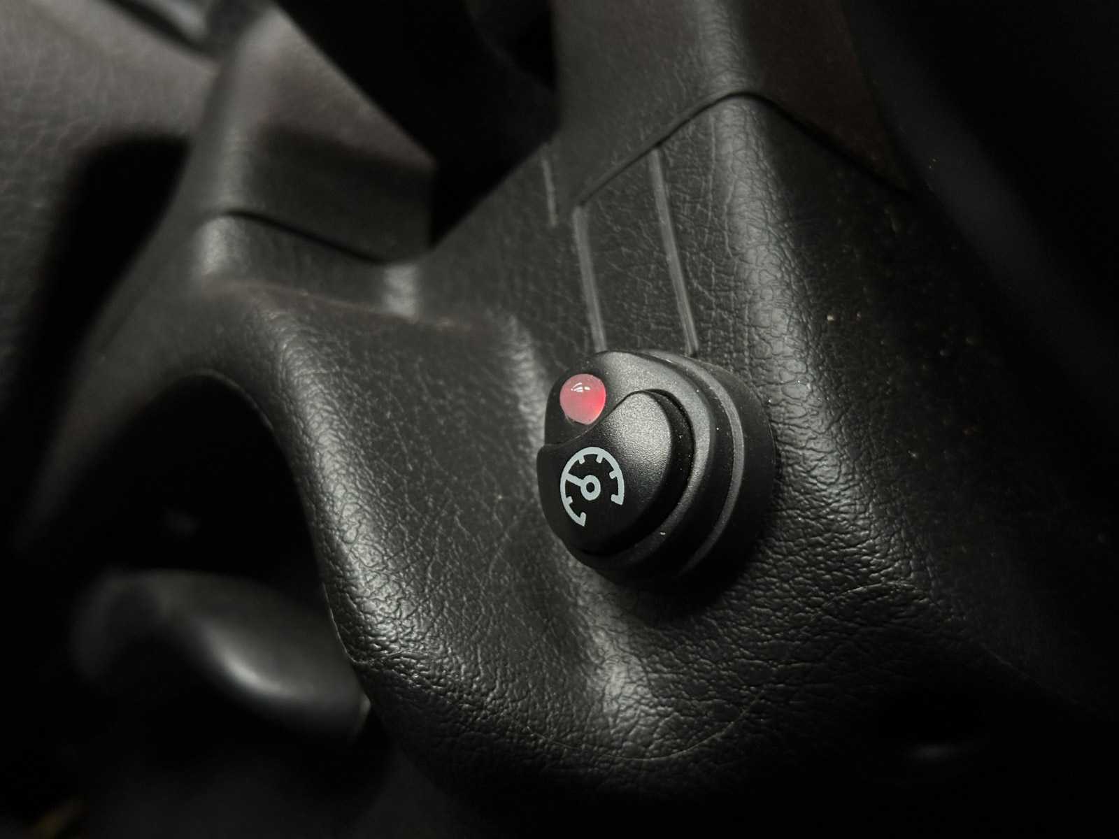 Peugeot 206 2.0-16V GTI 134pk 2004, 33-NS-VN