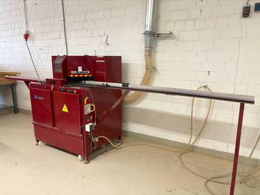 S.A. CASSESE CS 939 Double Mitre Saw