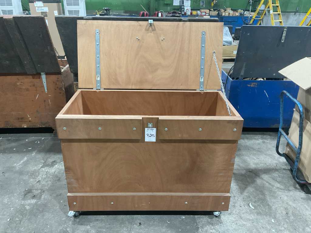 Storage mobile box, wood