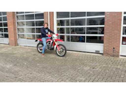 98aa1e90-4745-4163-9bc7-58280e21fdca.mp4