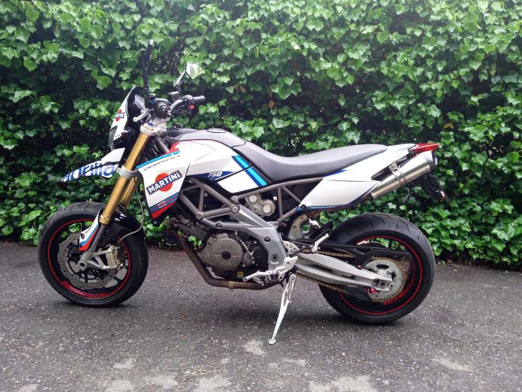 aprilia - Dorsoduro - Motocykl