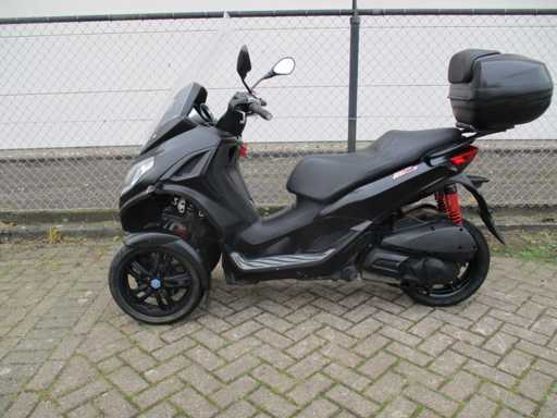 Piagio MP3 300 HPE - Driewieler Motorscooter - Sport - Motorfiets