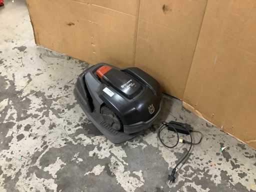 Husqvarna 105 Robot de tuns iarba