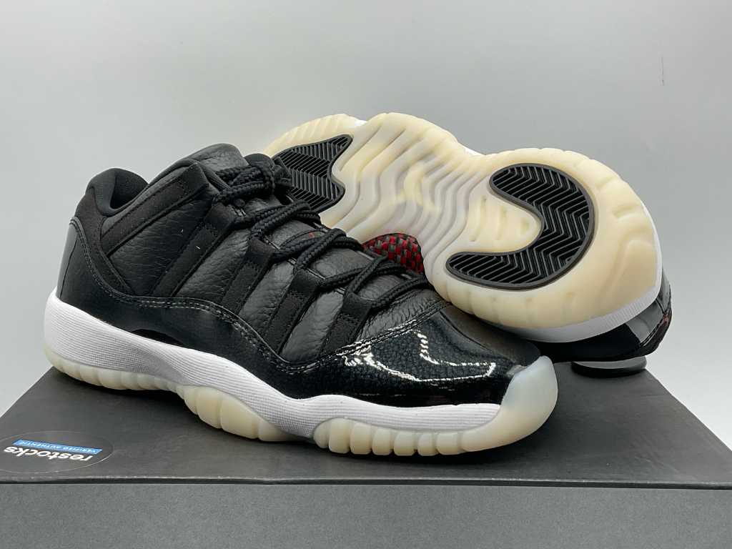 Jordan 11 40 sale