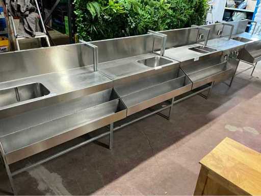 Stainless steel work table and sink (x5)