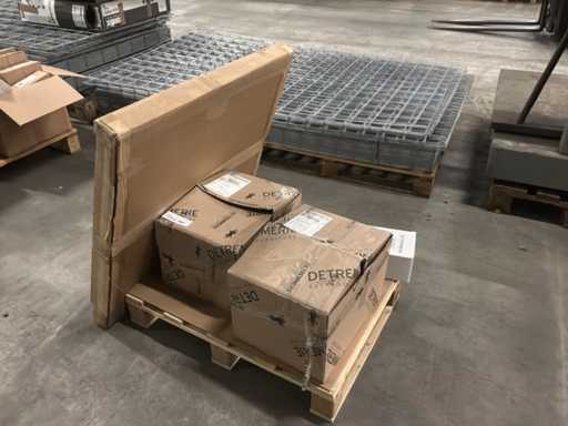 Detremmerie Verschillende accessoires (4x)