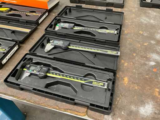 Étrier numérique Mututoyo 0-150 mm (3x)