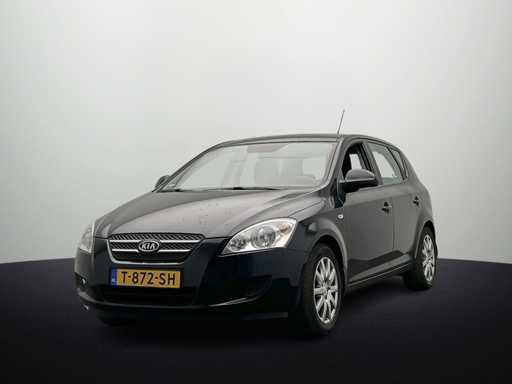  Kia CEE 1.6 CVVT X-tra 2010