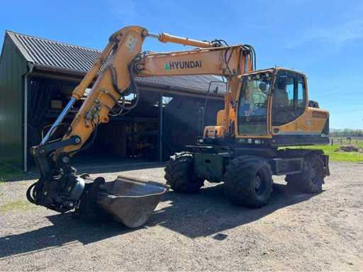 Escavatore di pneumatici Hyundai Robex 160W-9A 2016
