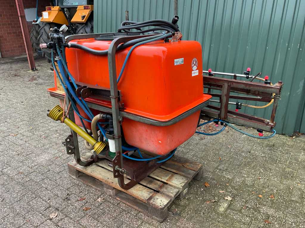 Douven Mounted Sprayer