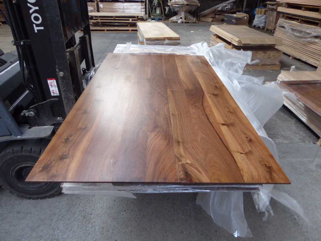 1x Table top walnut 2m40