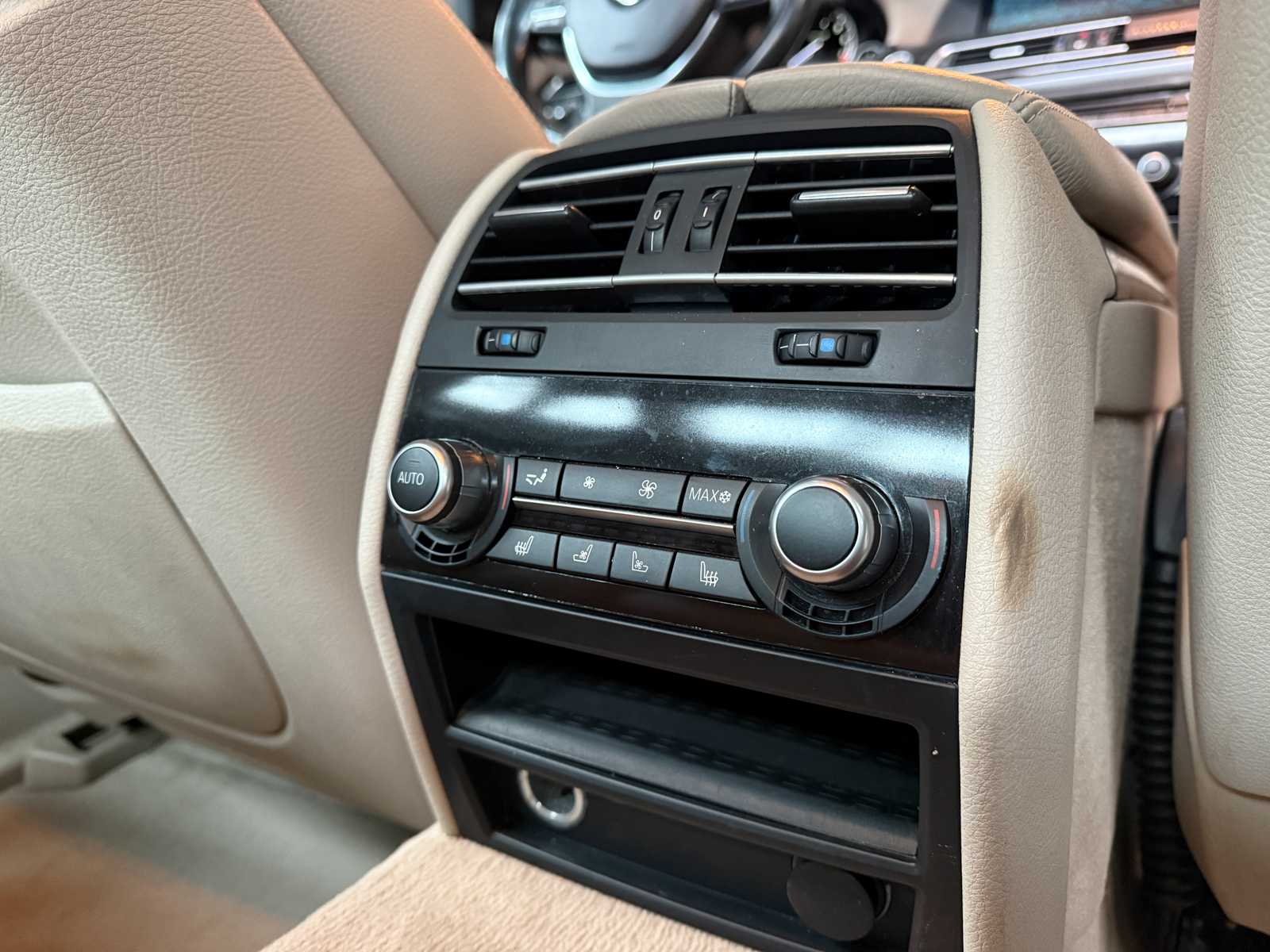 BMW 750i xDrive High 4.4 V8 Executive 408pk 2010 7-Serie, L-524-ZV