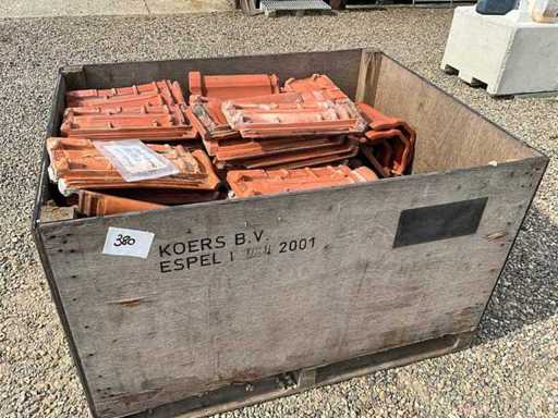 Lot dakpannen Belfeld 120stuks + Vorsten