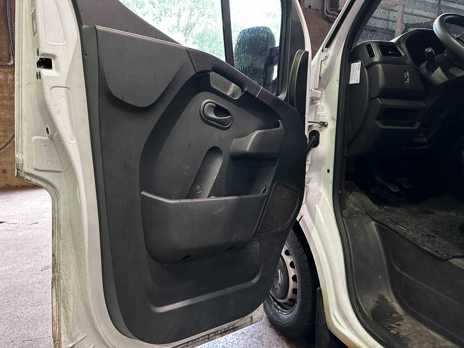 Renault Master T35 2.3dCi L3H2 W.E. 135pk 2024 (Origineel-NL + 1e eigenaar), V-22-HBV